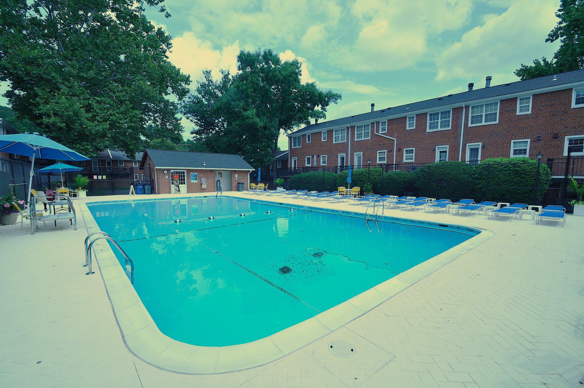 2511 S WALTER REED DRIVE Unit: B