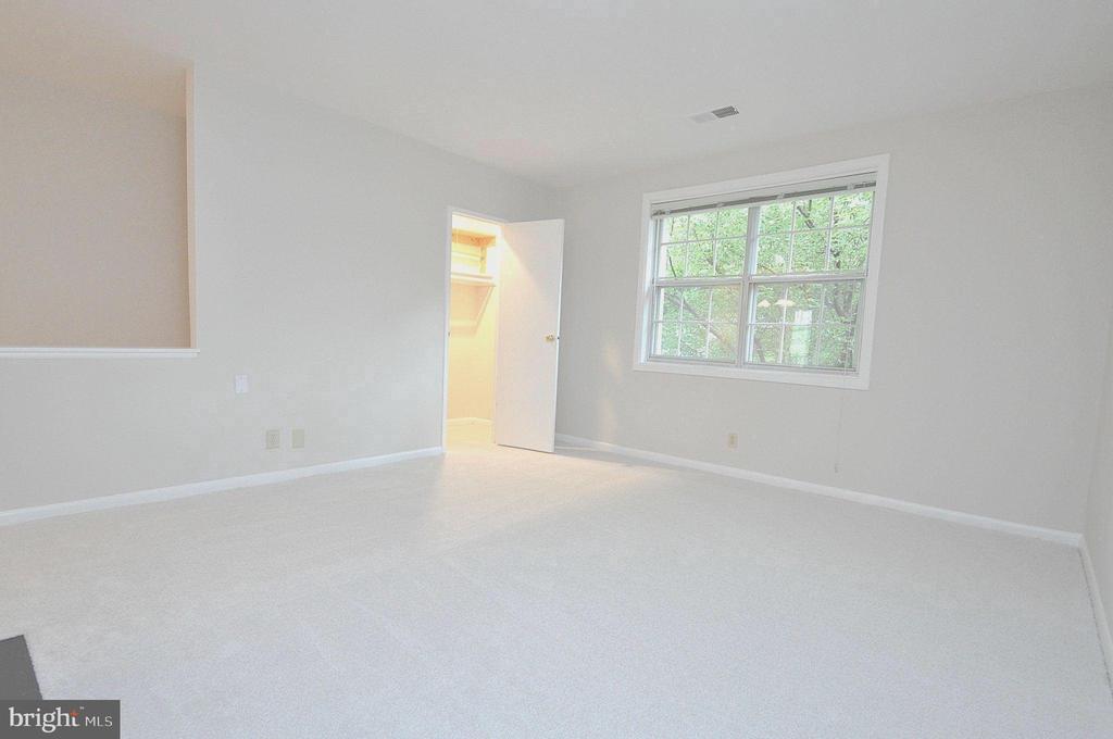 2511 S WALTER REED DRIVE Unit: B