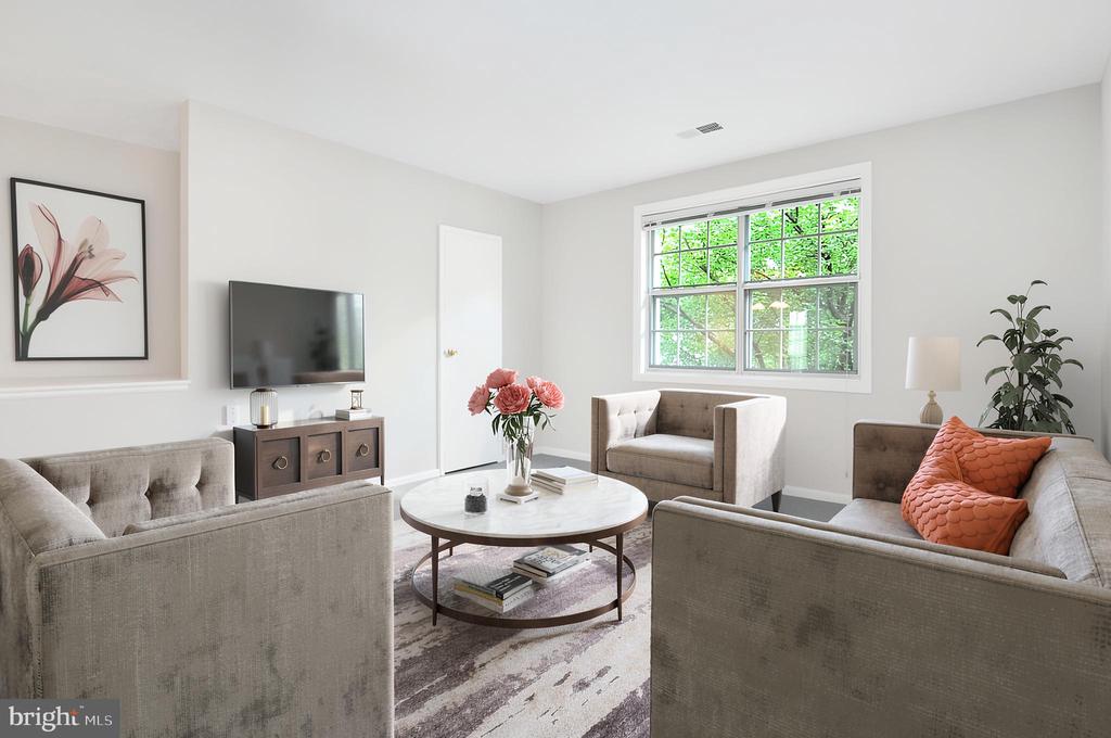 2511 S WALTER REED DRIVE Unit: B