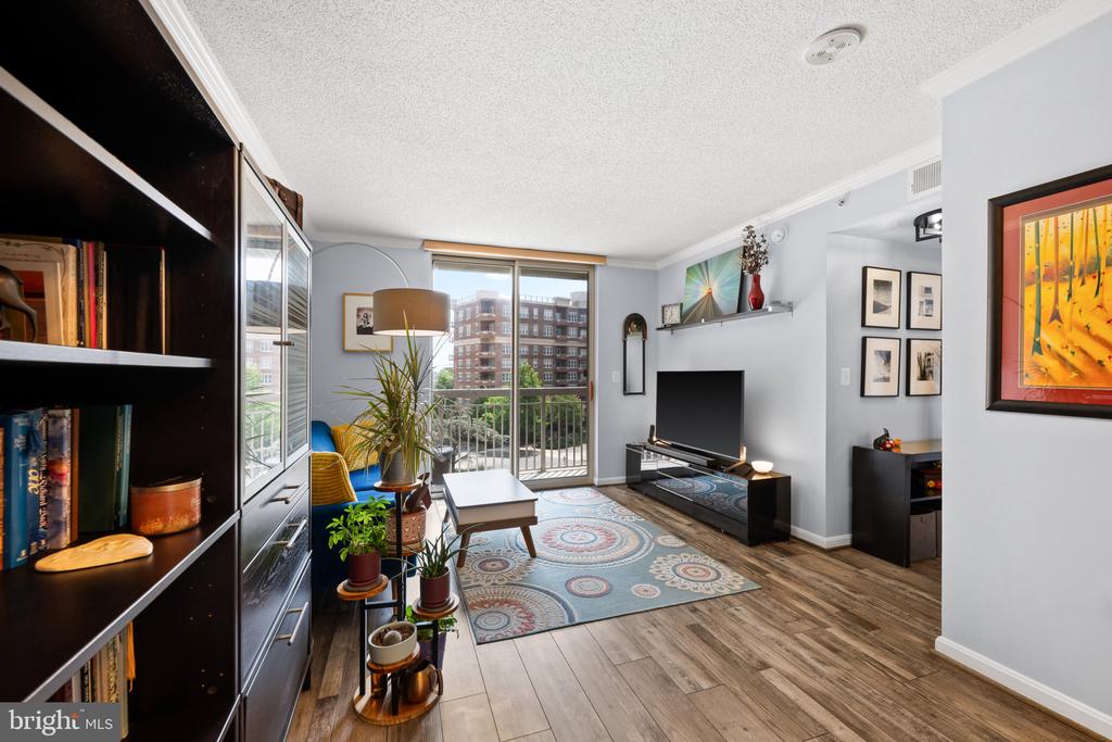 3835 9TH STREET N Unit: 508E