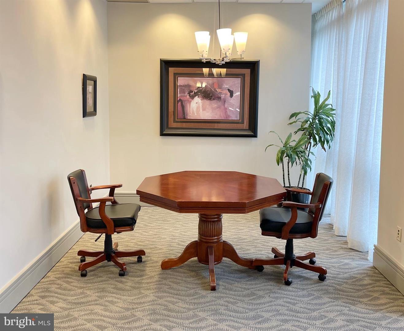 880 N POLLARD STREET Unit: 605