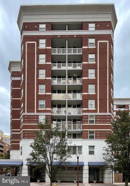 880 N POLLARD STREET Unit: 605