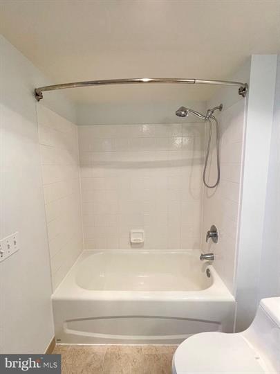 880 N POLLARD STREET Unit: 605