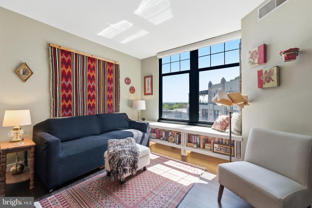 1021 N GARFIELD STREET Unit: 929