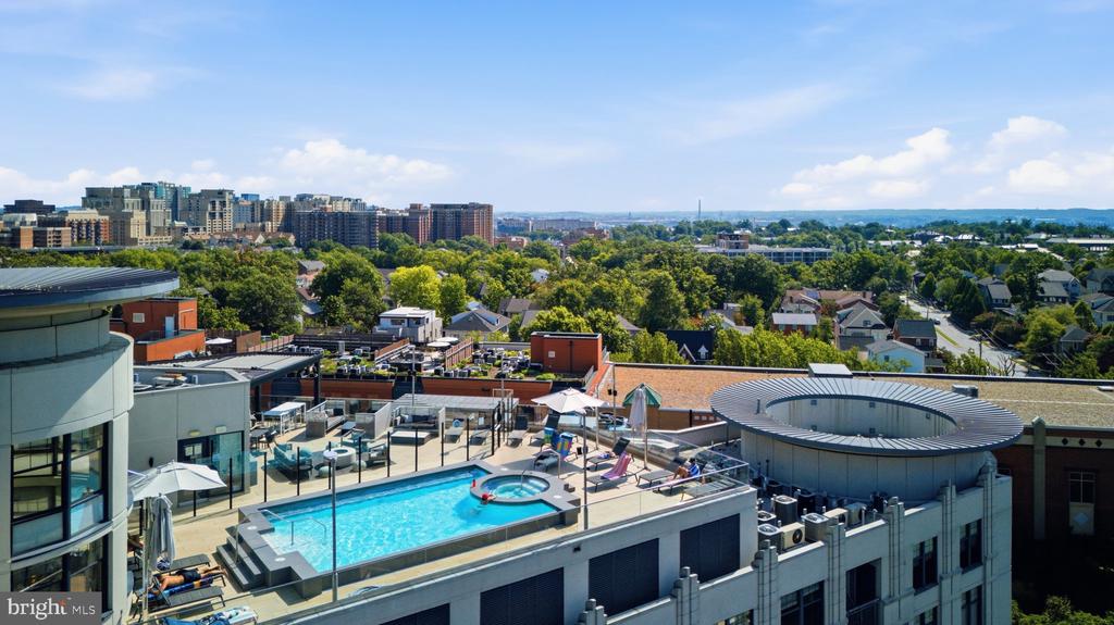 1021 N GARFIELD STREET Unit: 929