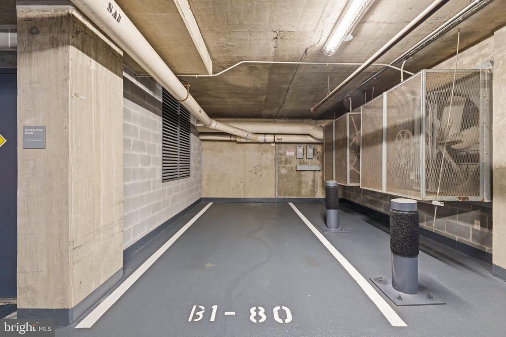 1021 N GARFIELD STREET Unit: 929