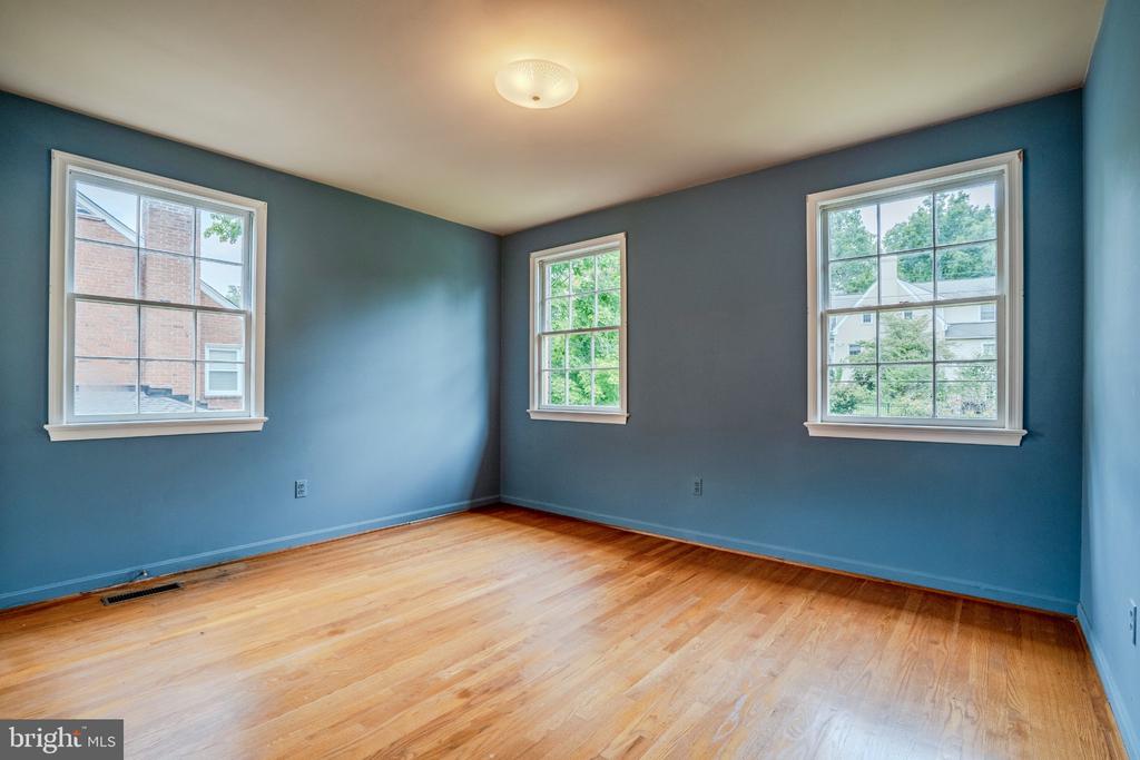 4456 38TH STREET N