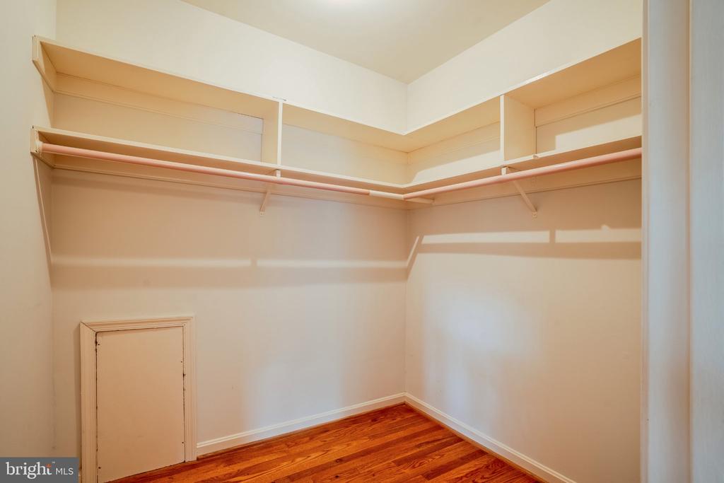4456 38TH STREET N