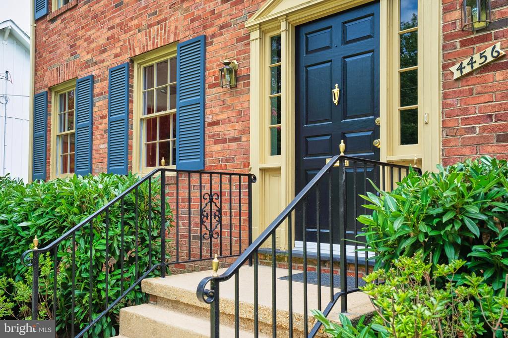 4456 38TH STREET N