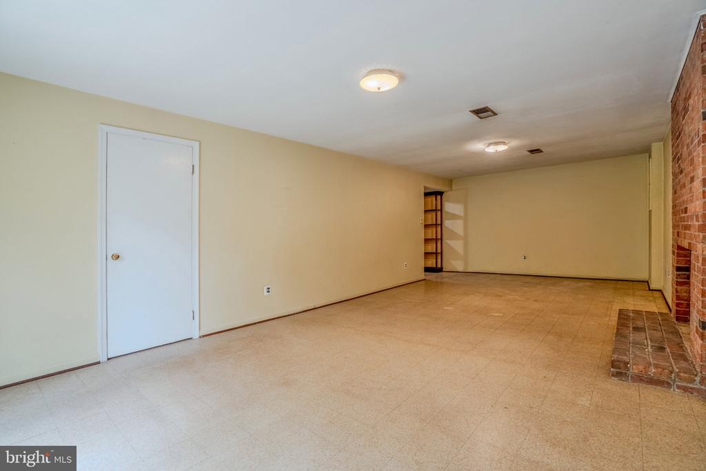 4456 38TH STREET N