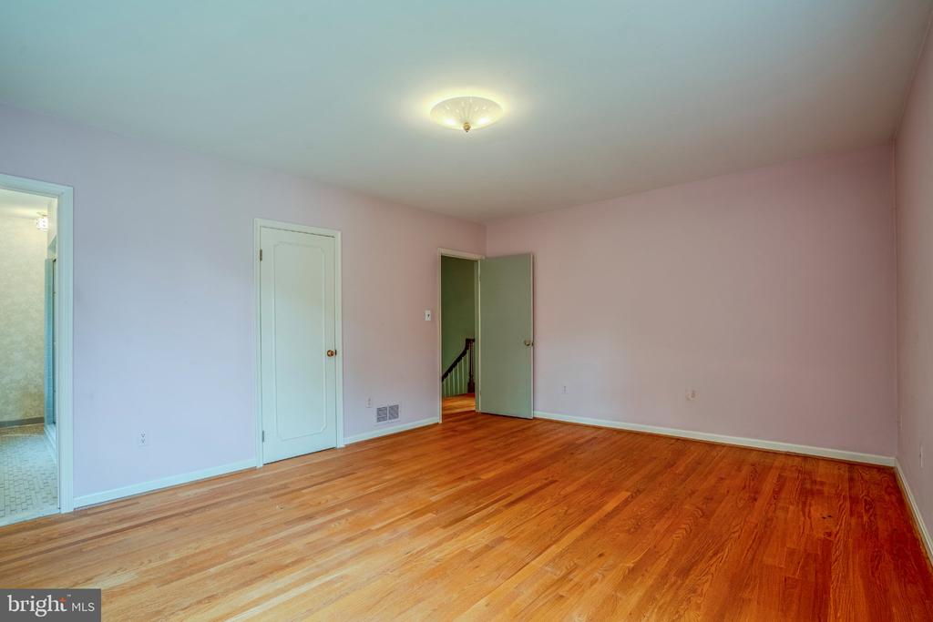 4456 38TH STREET N