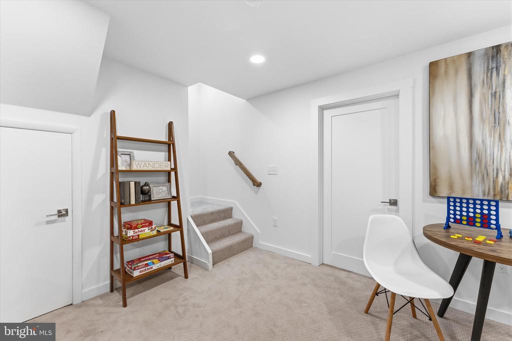 3906 14TH STREET N