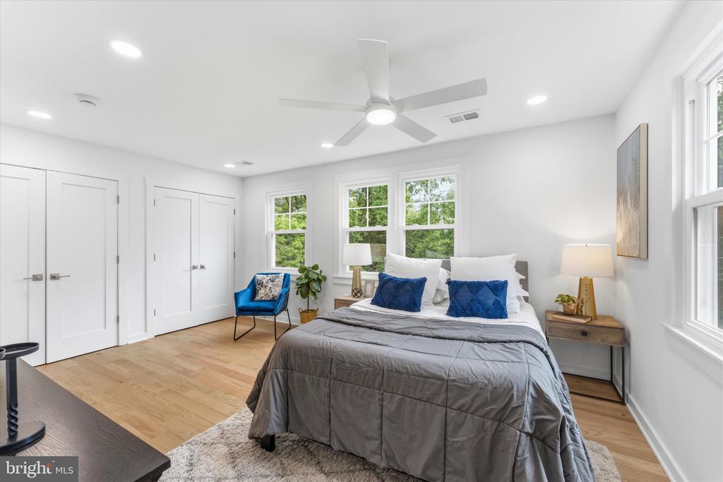 3906 14TH STREET N