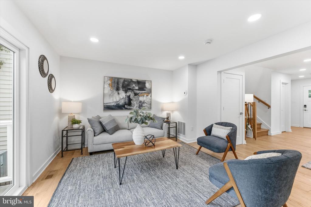 3906 14TH STREET N