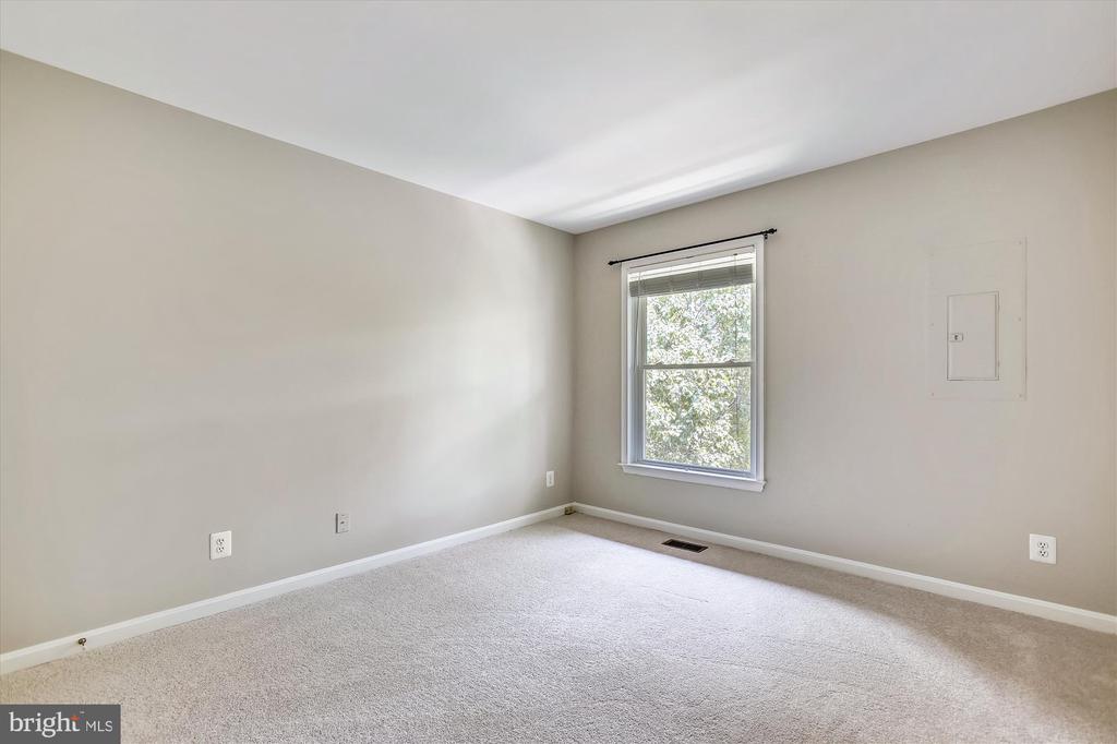 2107 N ROLFE STREET Unit: D