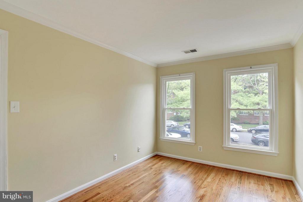 2107 N ROLFE STREET Unit: D