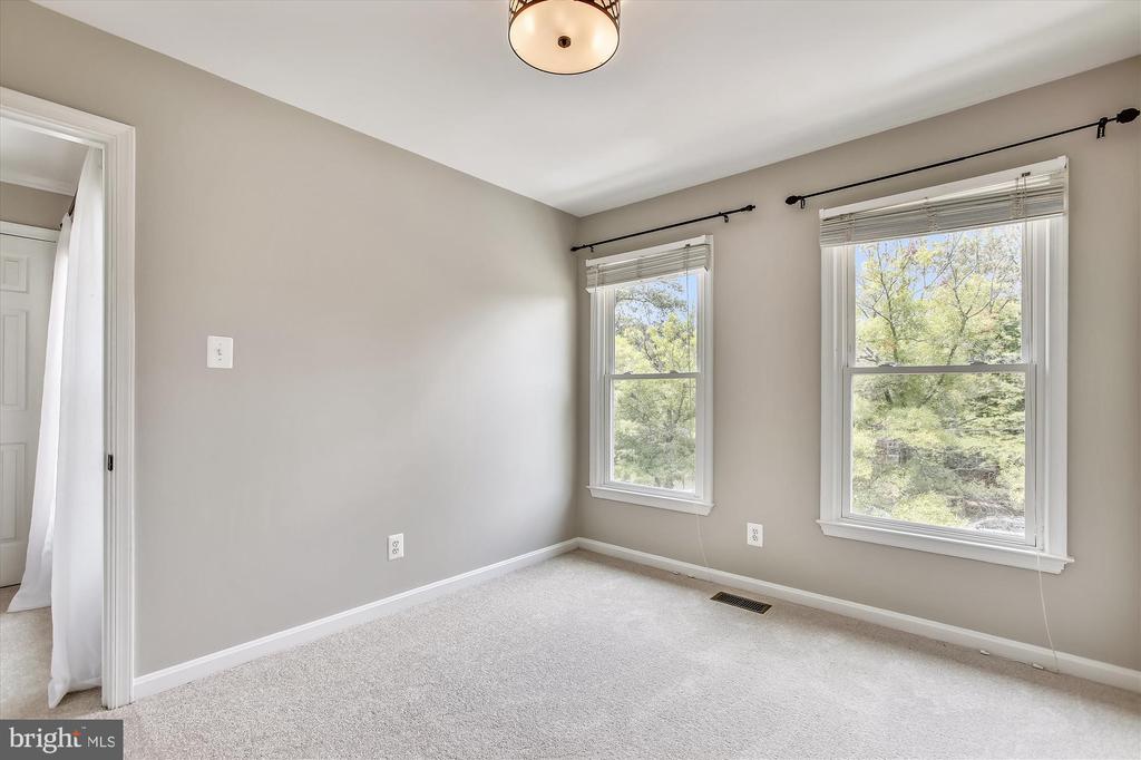 2107 N ROLFE STREET Unit: D
