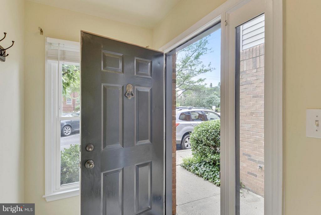 2107 N ROLFE STREET Unit: D