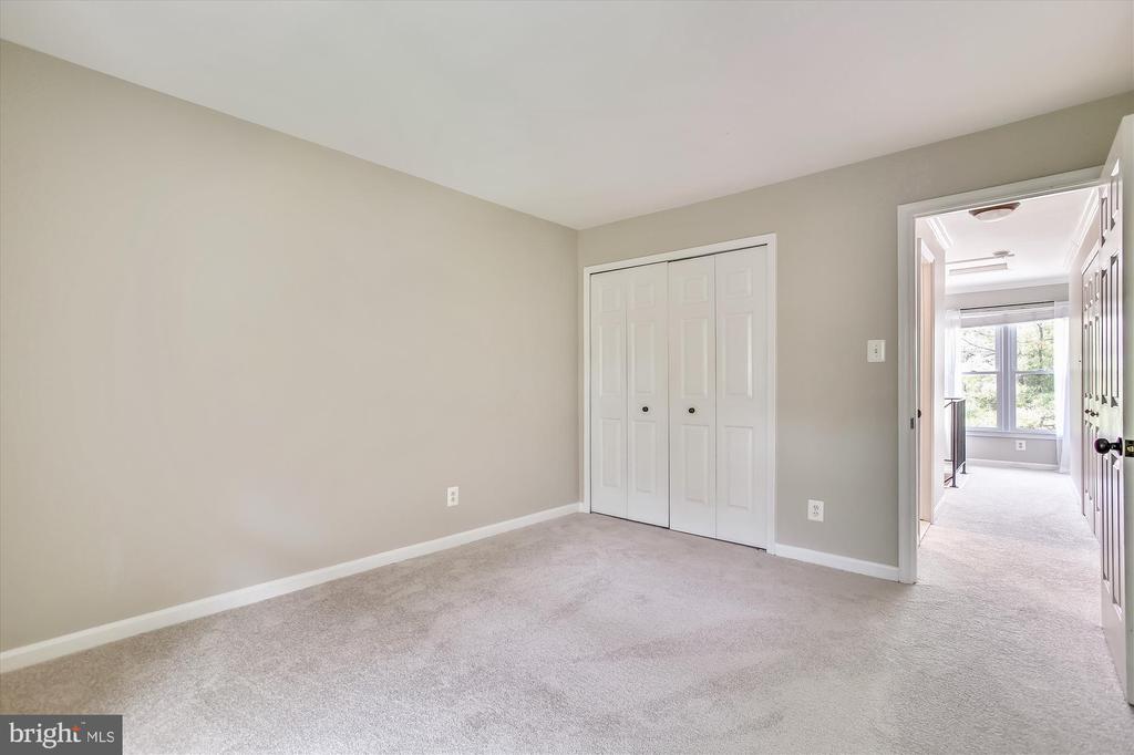 2107 N ROLFE STREET Unit: D