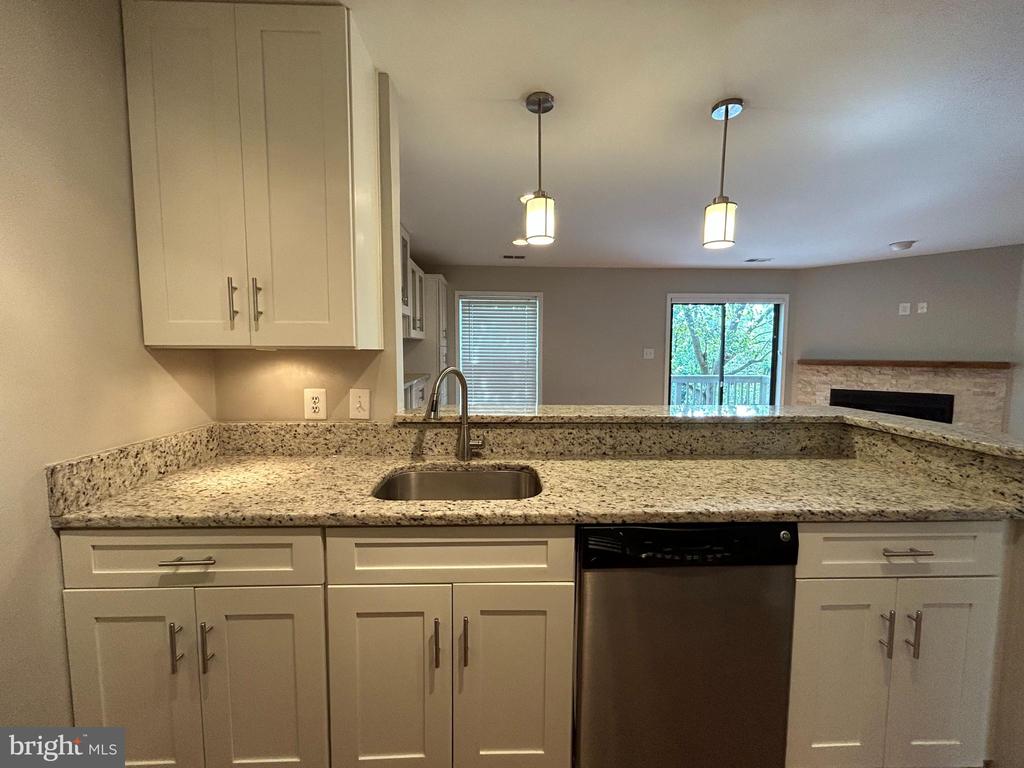 2107 N ROLFE STREET Unit: D