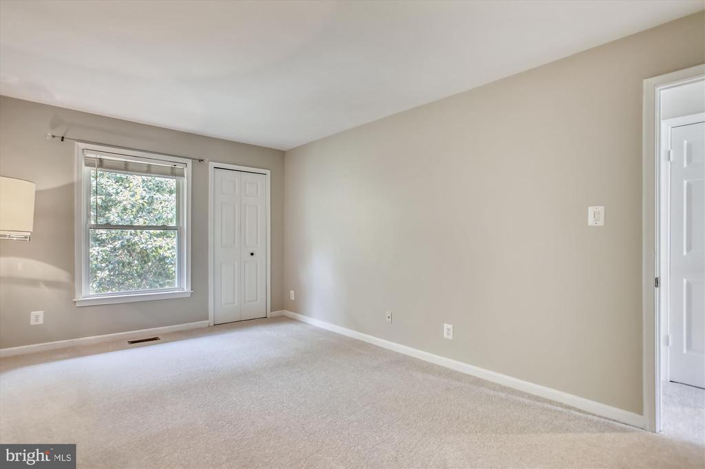 2107 N ROLFE STREET Unit: D