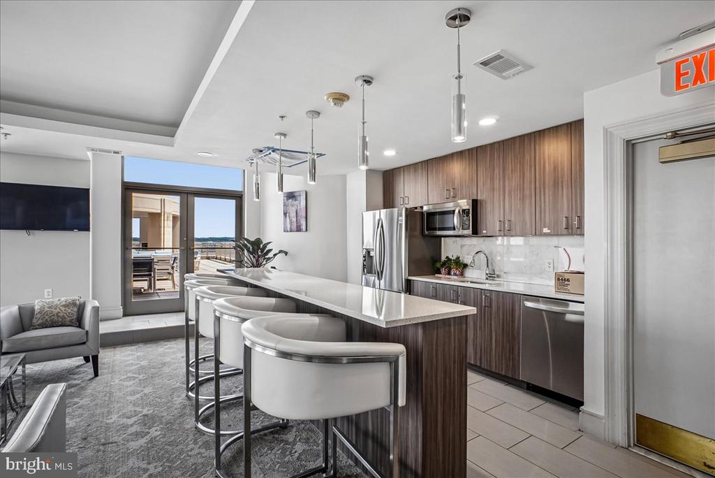 3650 S GLEBE ROAD Unit: 157
