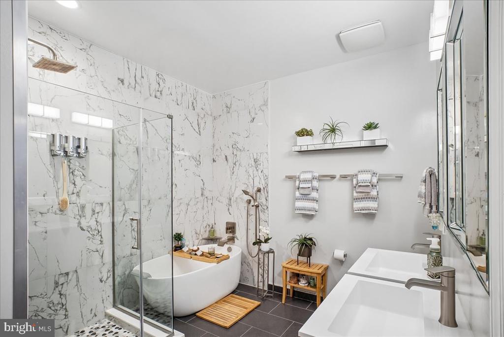 3650 S GLEBE ROAD Unit: 157