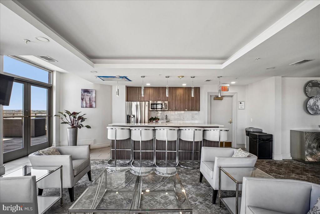 3650 S GLEBE ROAD Unit: 157