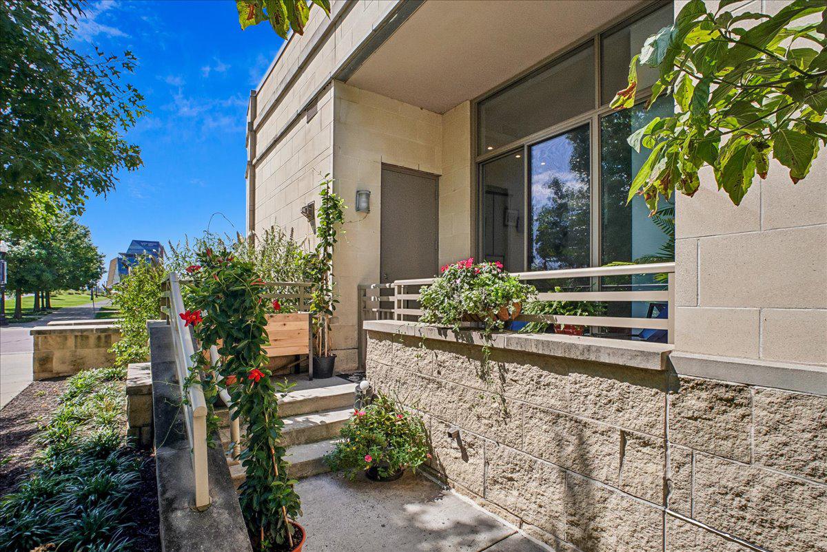 3650 S GLEBE ROAD Unit: 157