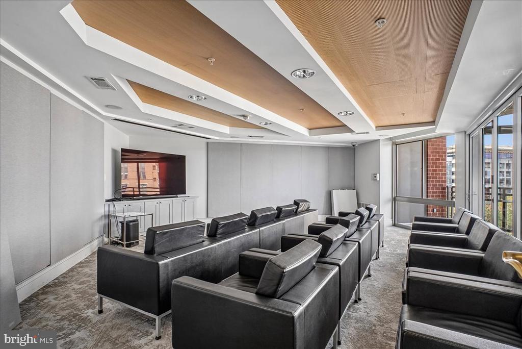 3650 S GLEBE ROAD Unit: 157