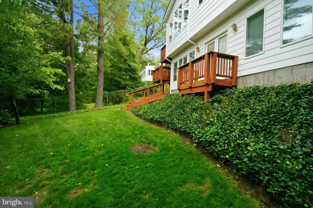 5117 WILLIAMSBURG BOULEVARD