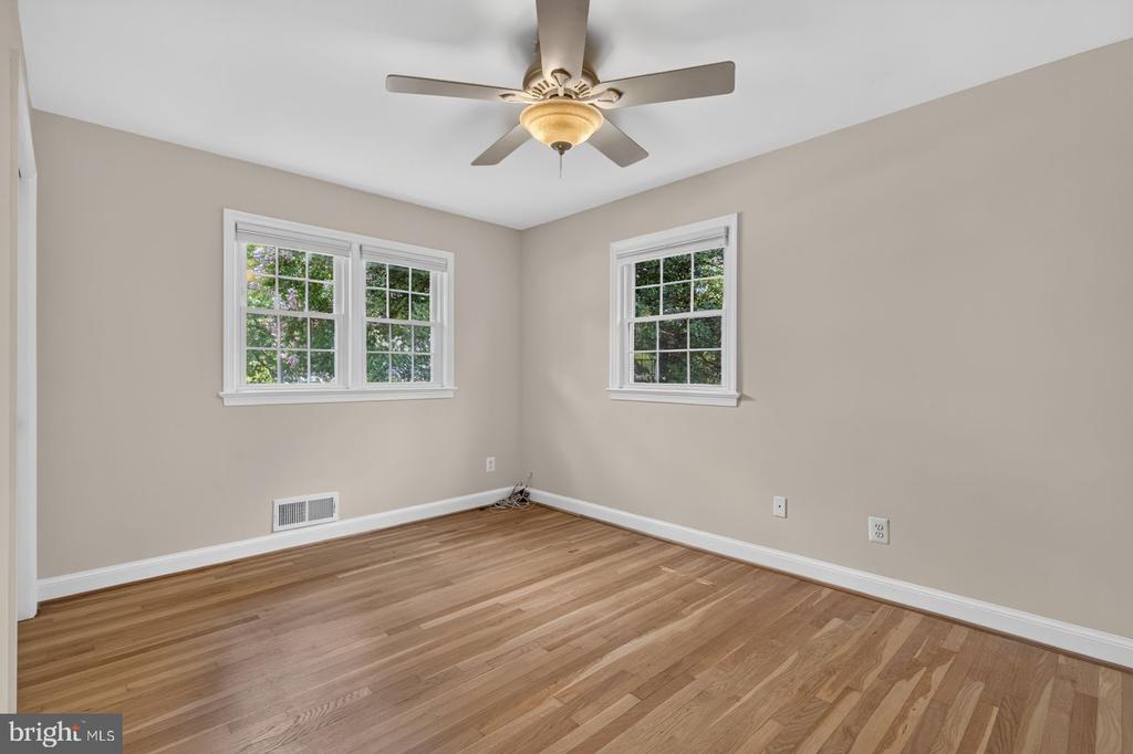 5117 WILLIAMSBURG BOULEVARD