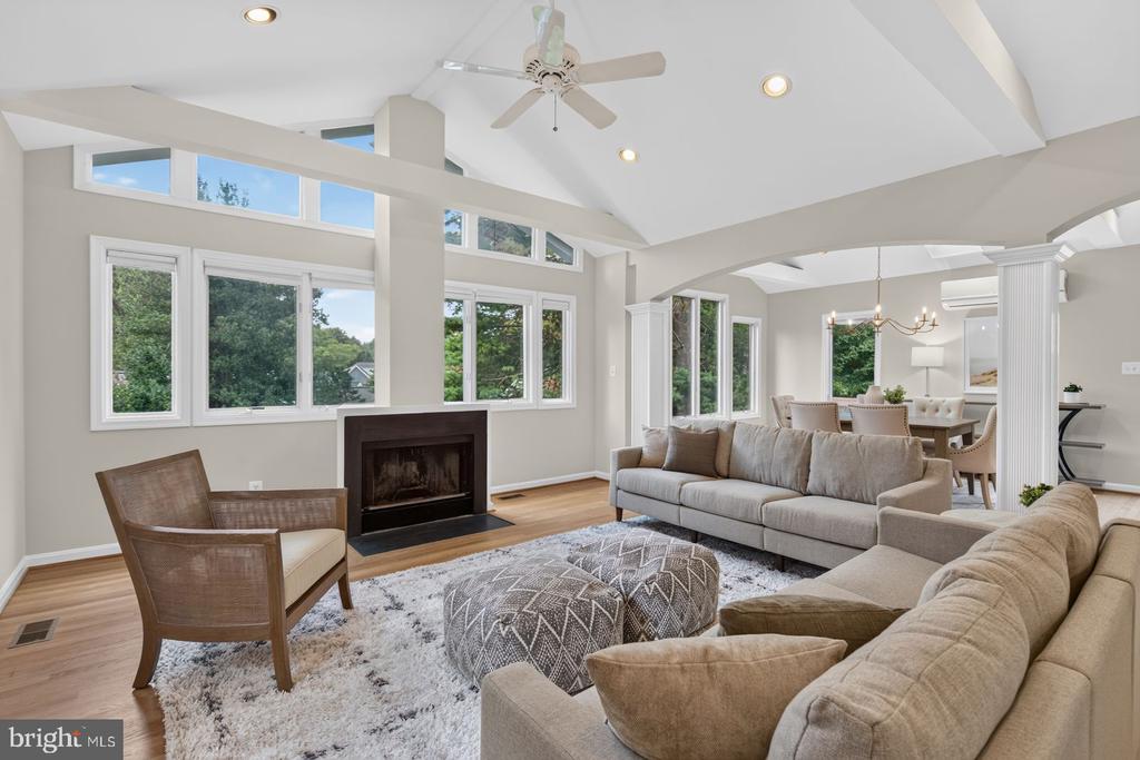 5117 WILLIAMSBURG BOULEVARD