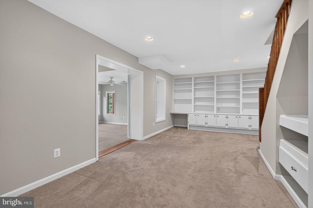 5117 WILLIAMSBURG BOULEVARD