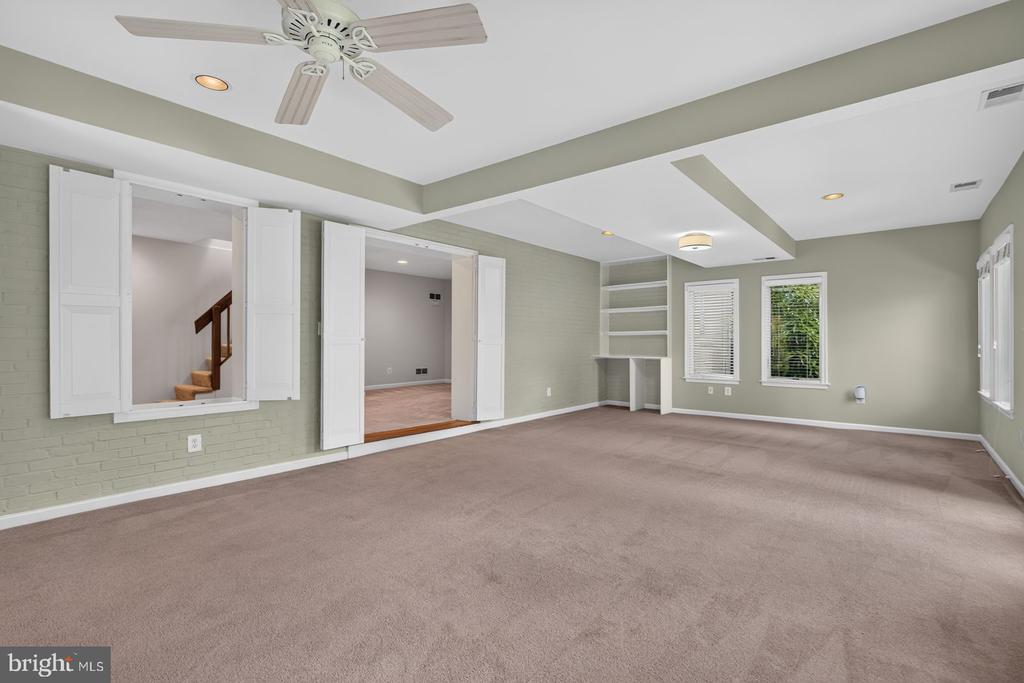 5117 WILLIAMSBURG BOULEVARD
