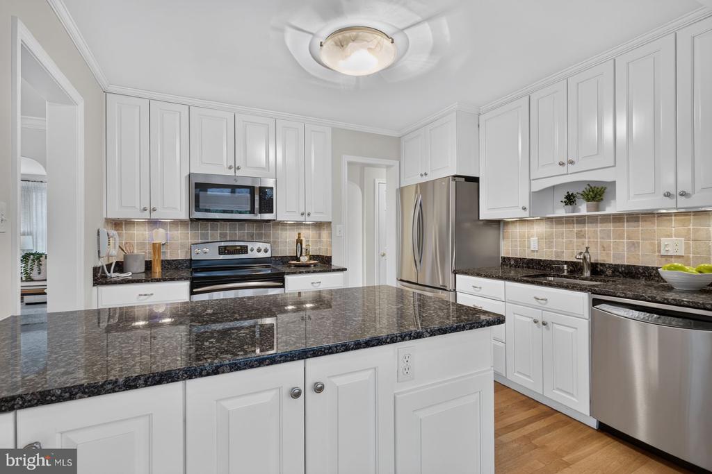 5117 WILLIAMSBURG BOULEVARD