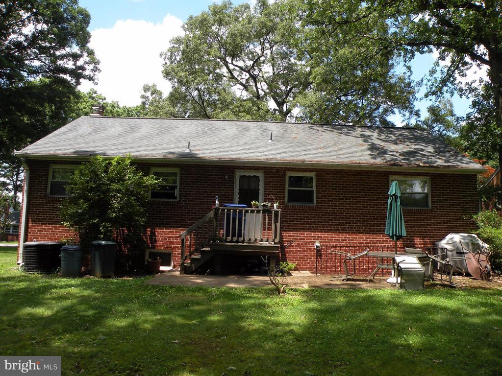 6816 29TH STREET N