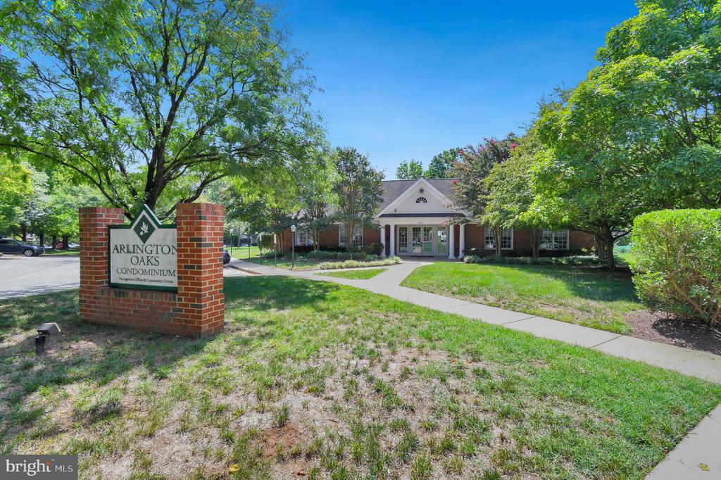 105 N GEORGE MASON DRIVE Unit: 1053
