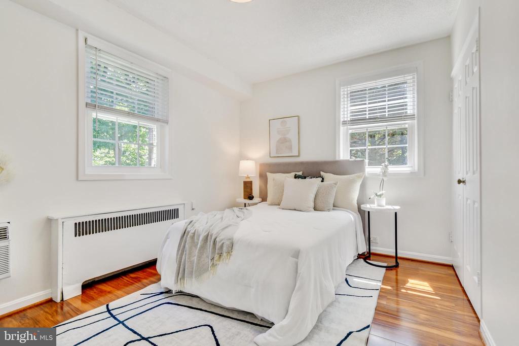 105 N GEORGE MASON DRIVE Unit: 1053