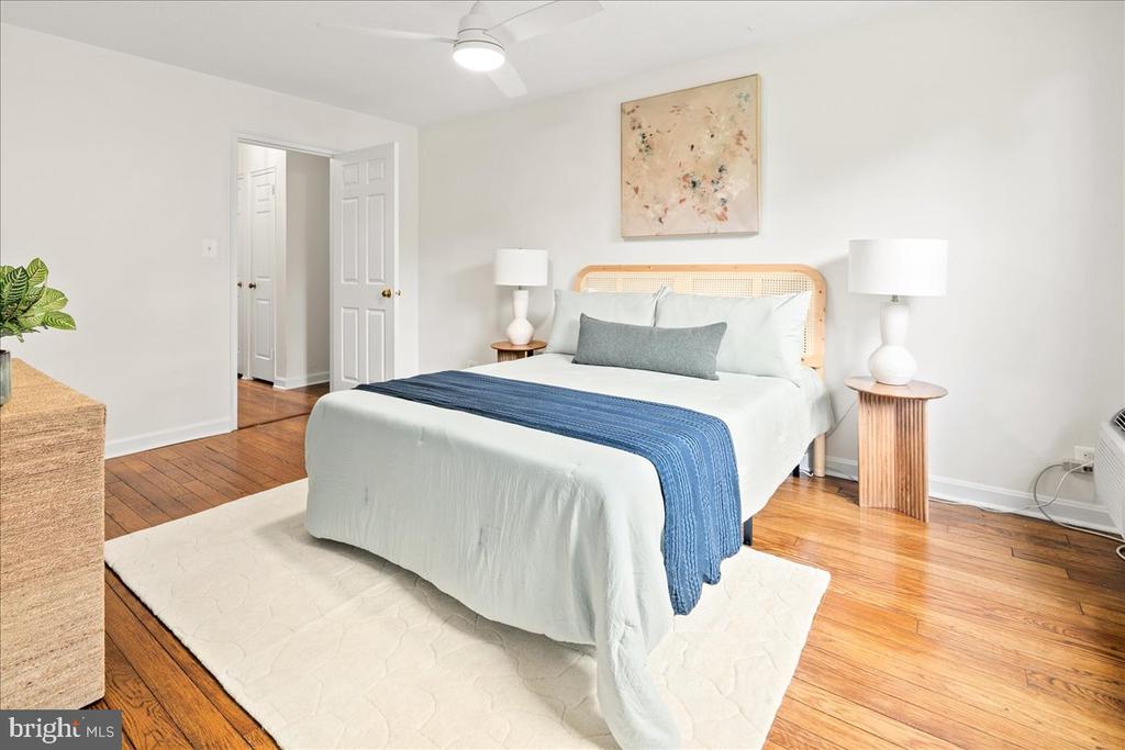 202 N GEORGE MASON DRIVE Unit: 202-2