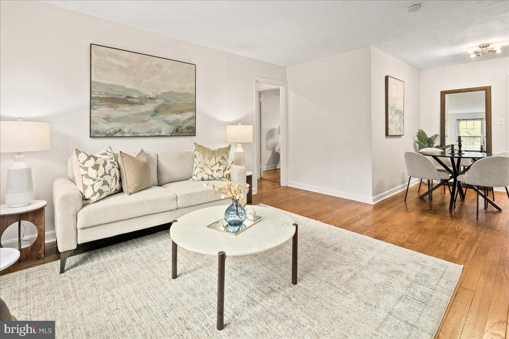 202 N GEORGE MASON DRIVE Unit: 202-2