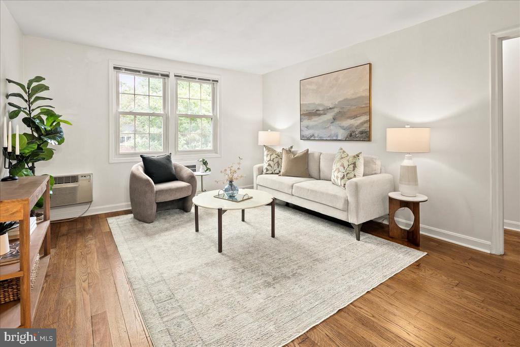 202 N GEORGE MASON DRIVE Unit: 202-2