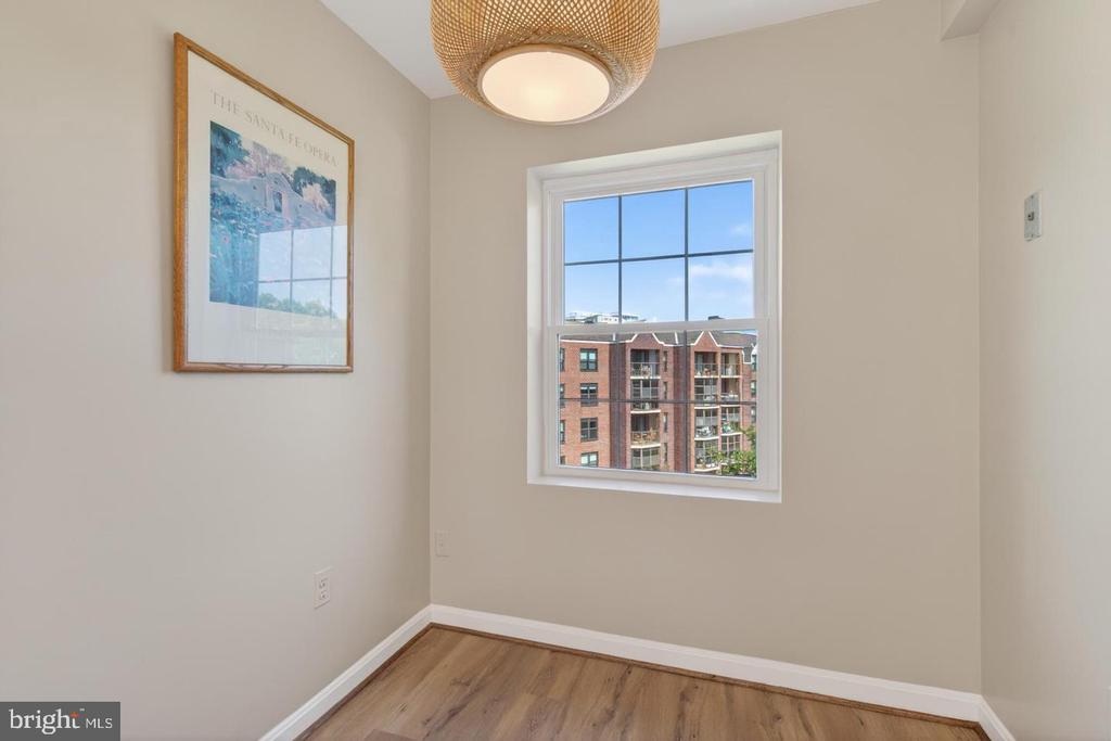 1811 KEY BOULEVARD Unit: 10532