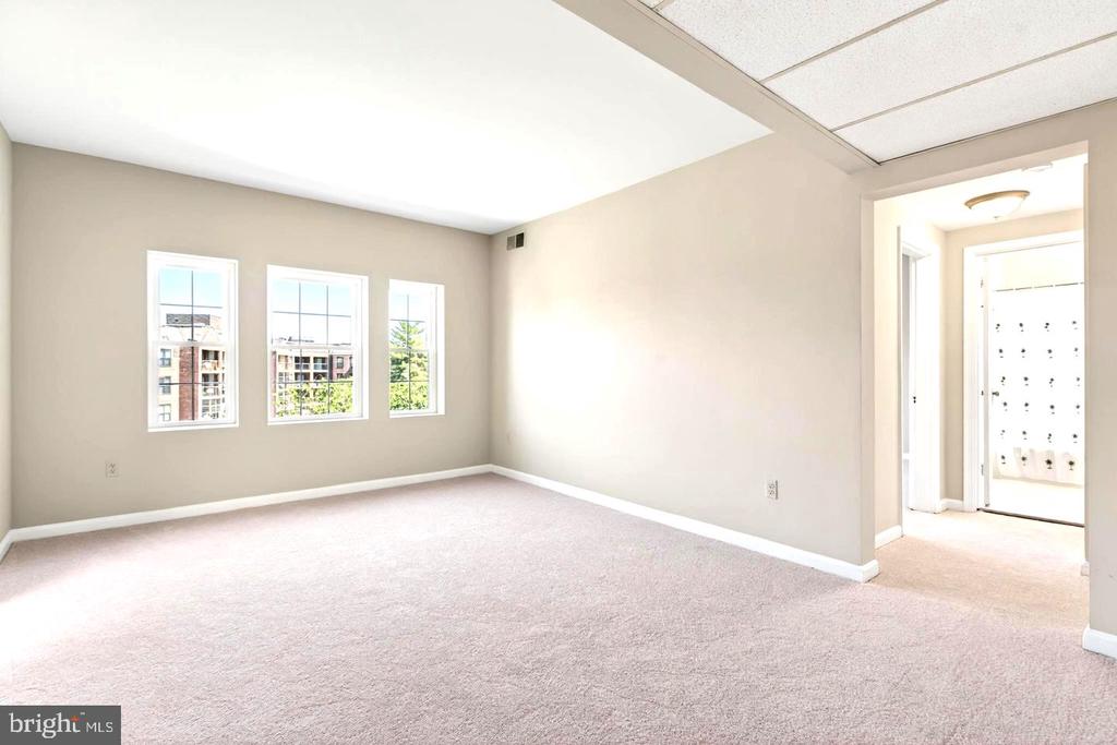 1811 KEY BOULEVARD Unit: 10532