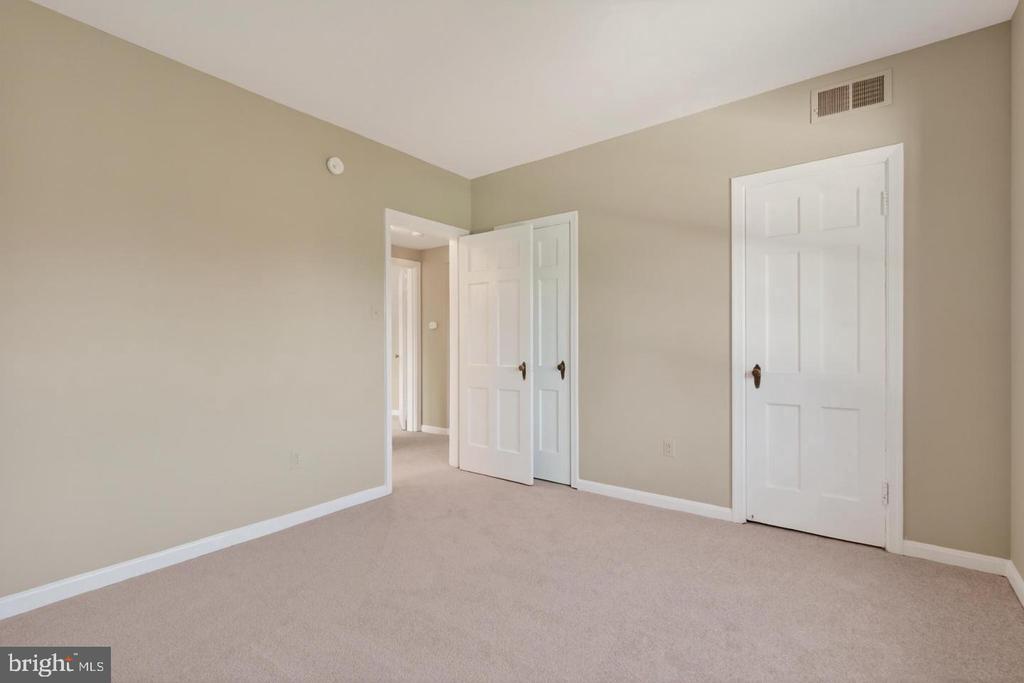 1811 KEY BOULEVARD Unit: 10532