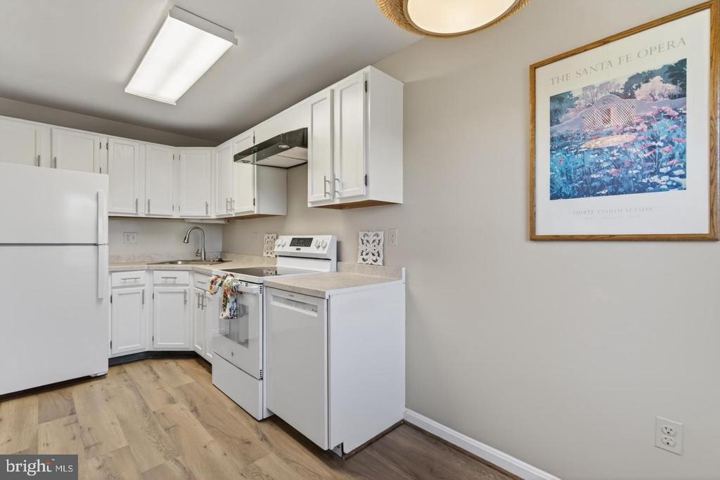 1811 KEY BOULEVARD Unit: 10532