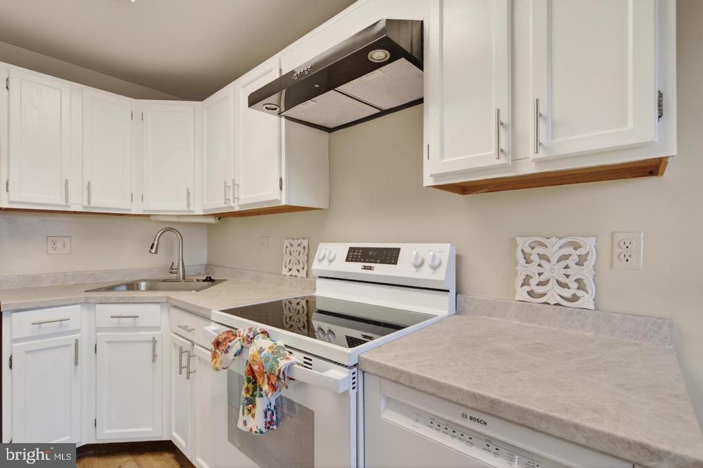 1811 KEY BOULEVARD Unit: 10532