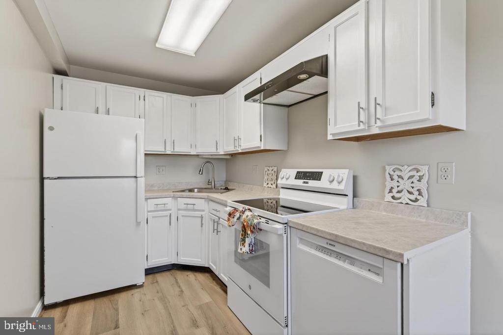 1811 KEY BOULEVARD Unit: 10532