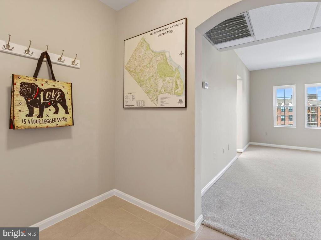 1811 KEY BOULEVARD Unit: 10532