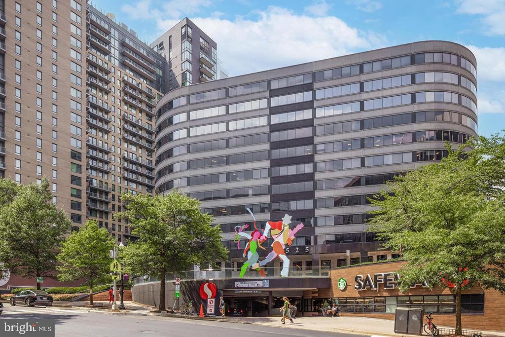 1224 N MEADE STREET Unit: ES102